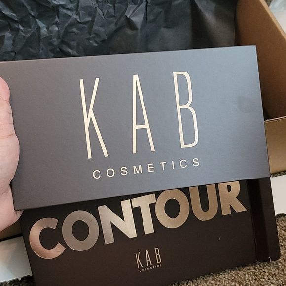 New/Unused-Makeup Bundle! All Authentic! - Picture 2 of 7